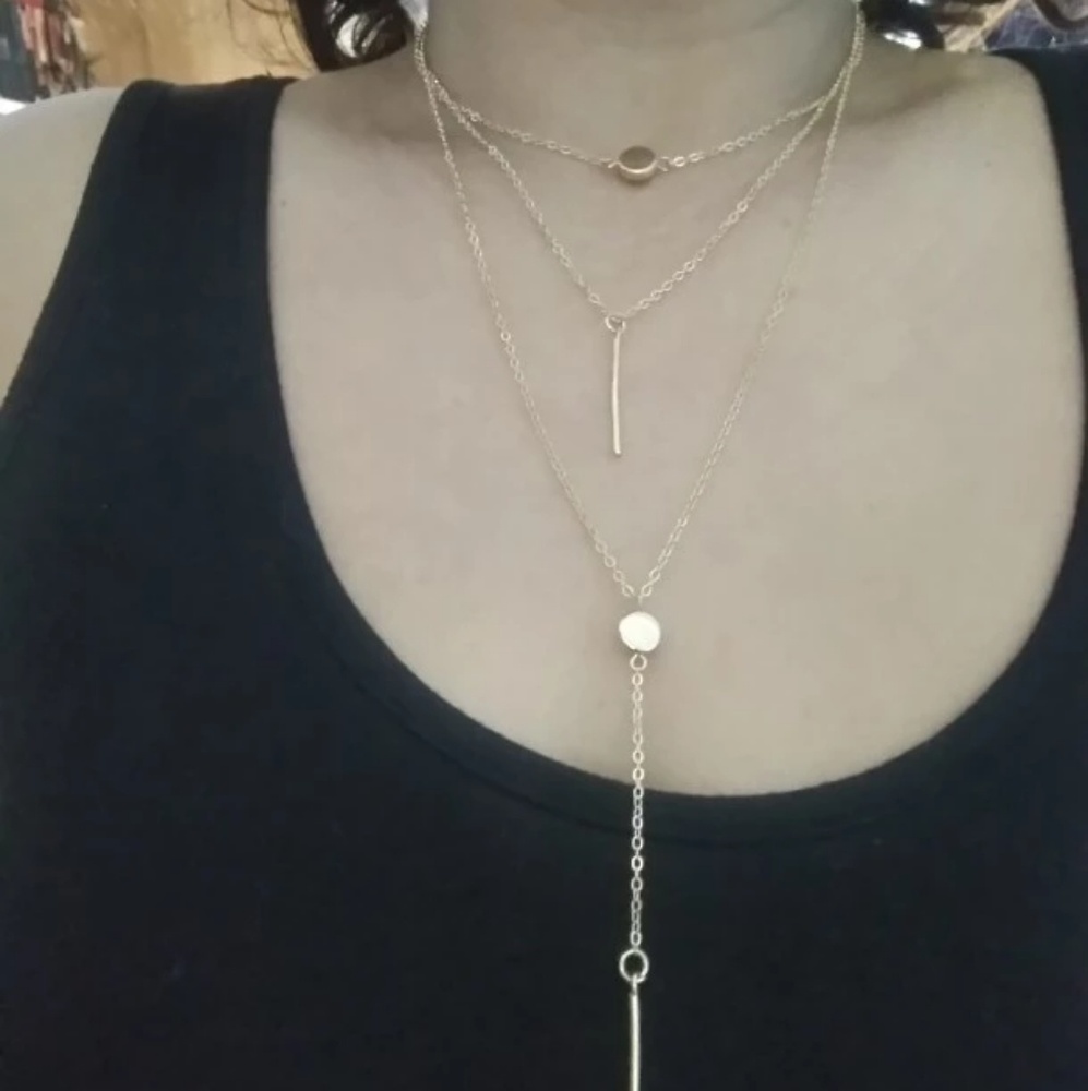 5/$25 Delicate dainty layered necklace - Picture 2 of 4
